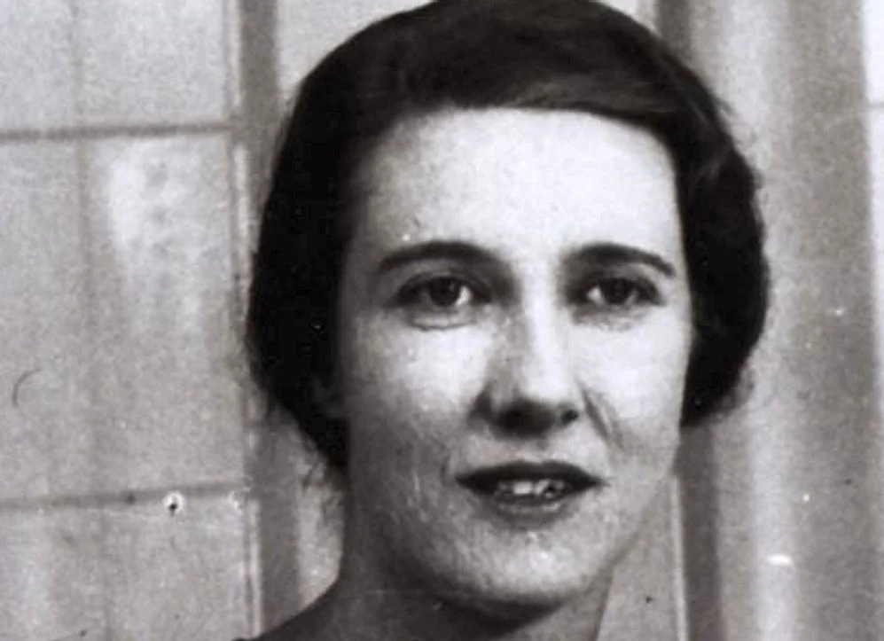 MARY ELMES /  ‘The Irish Oskar Schindler’