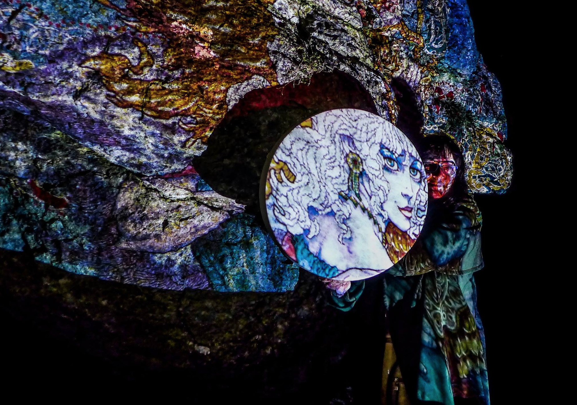 Ériu by Jim Fitzpatrick at the launch of the inaugural Herstory Light Festival in January 2017 on the Hill of Uisneach, Ancient Feminine Centre of Ireland. Photo by Kilian Kennedy.