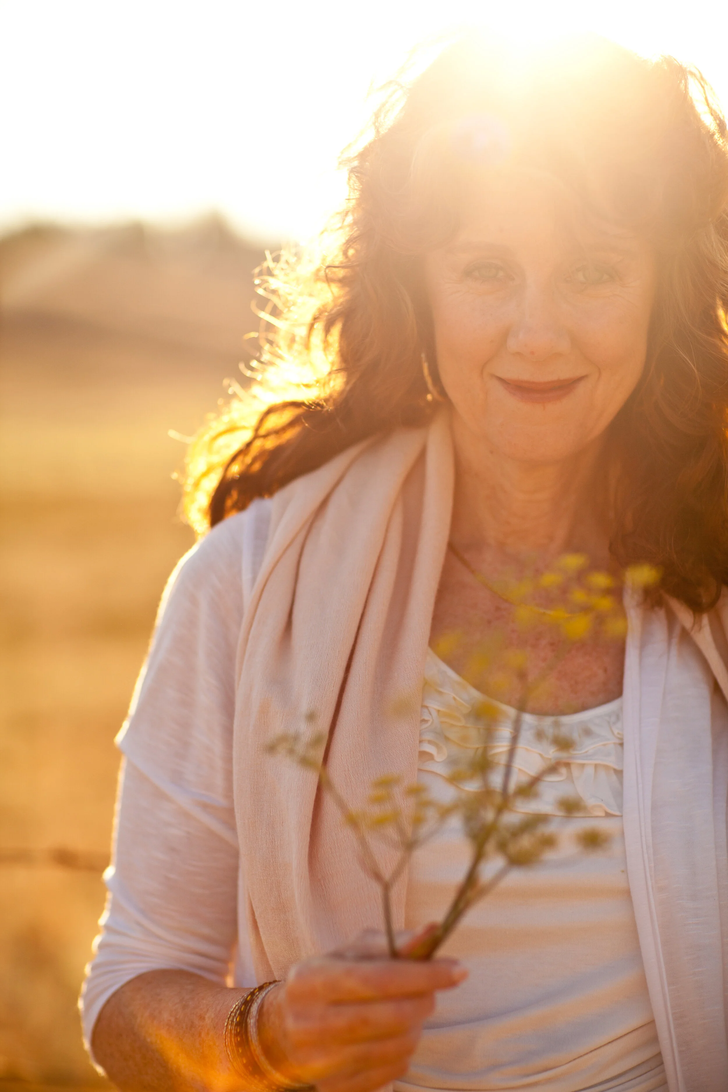 Awakening The Essential Feminine with Maureen Simon / 07.04.21