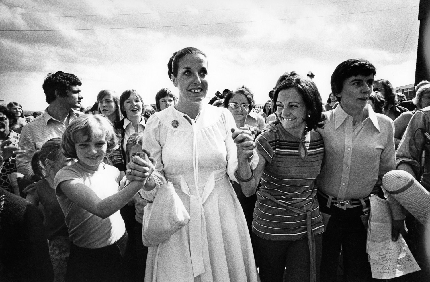 Nobel Peace Prize winners Betty Williams &amp; Mairead Corrigan leading Community for Peace People. Credit: Alamy