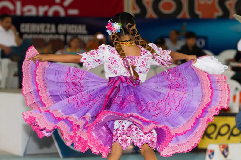 Marinera - Peru's Gypsy Dance