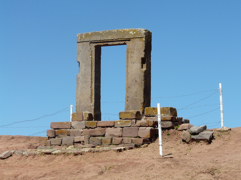 La Paz & Uyuni 4D - Tihuanaco Portal.JPG