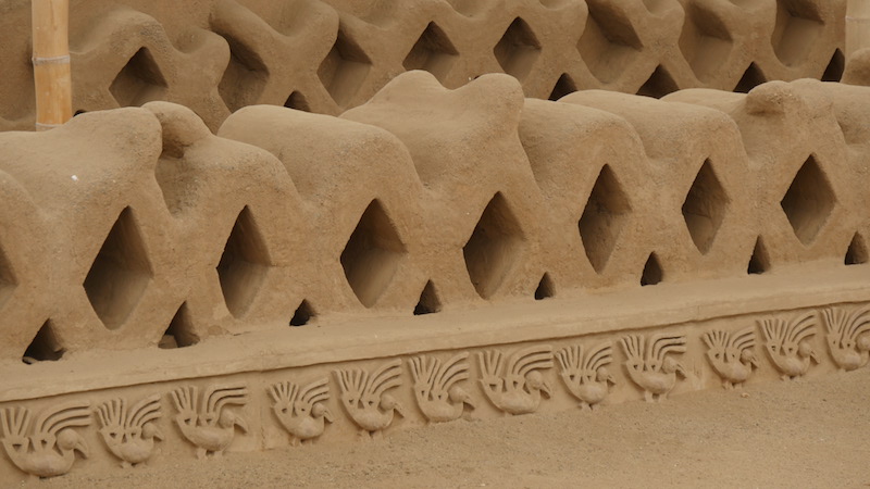 Chiclayo - Trujillo - Chan Chan Sea Bird Carvings under Niches.JPG