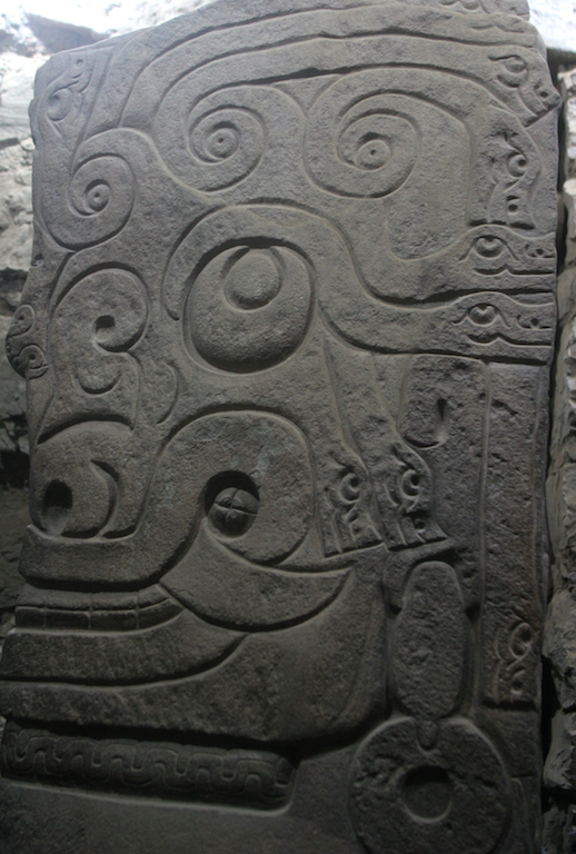 Huaraz, Ancash - Chavin de Huantar Stele.jpg