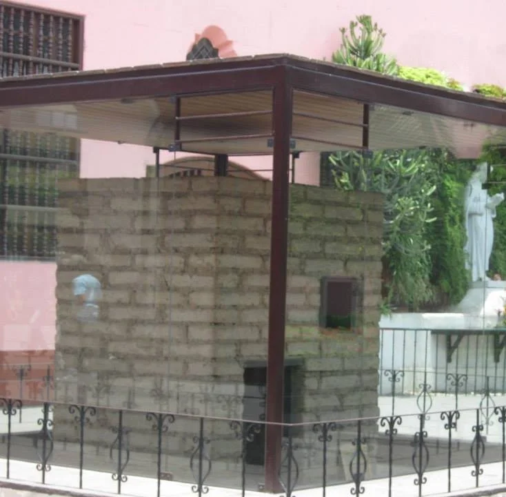 The hut where Santa Rosa lived. 