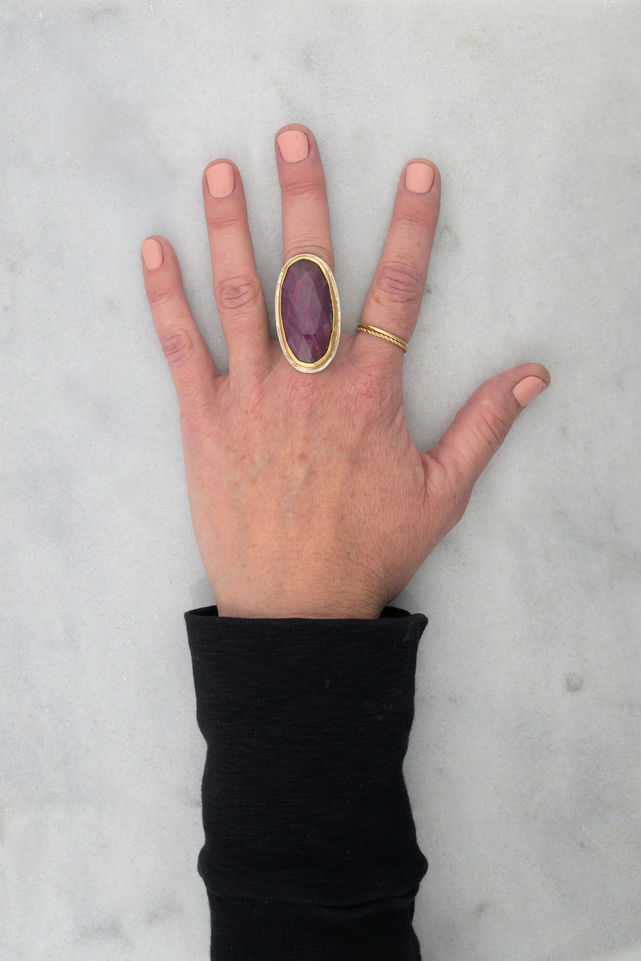 large_oval_ruby_ring_model.jpg