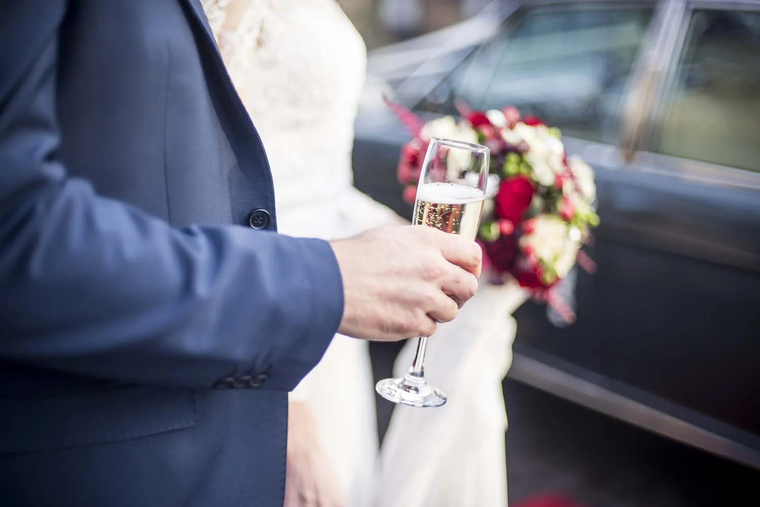 Jennifer and Micheal (165 of 259).jpg