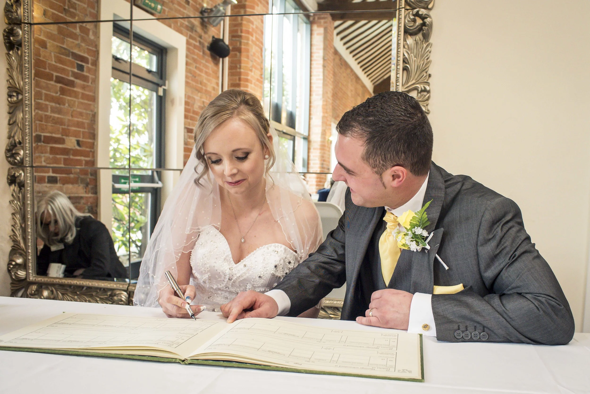 Mr and Mrs Dunn (114 of 300).jpg