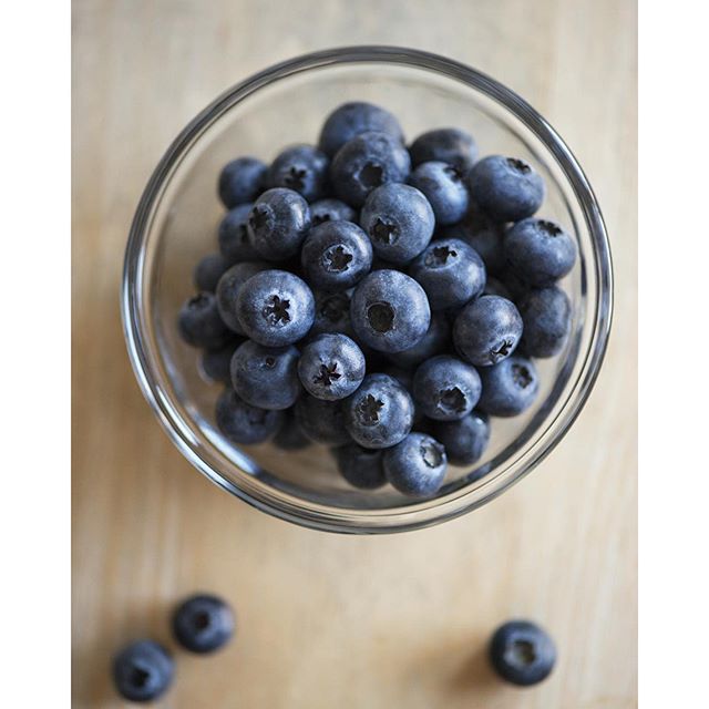 New project is coming along. What should I do with these blueberry? #prybabafruitproject #foodporn #fruitporn #fruit #blueberry #sfeats #food #foodie #foodpics #foodphotography #foodgasm #sanfranciscophotographer #foodphotographer