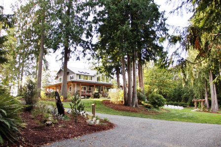 Experience one of the most premier woodland outdoor wedding & special events venue.
