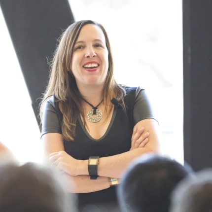 Jennifer Caleshu | Executive Coach Expand Your Possibilities Instagram @zeitgeistmama www.caleshu.com Favorite Exercise: Any one that reminds me "Oh! There are muscles there!" 