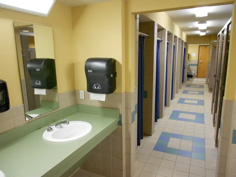 bathroom-3.jpg