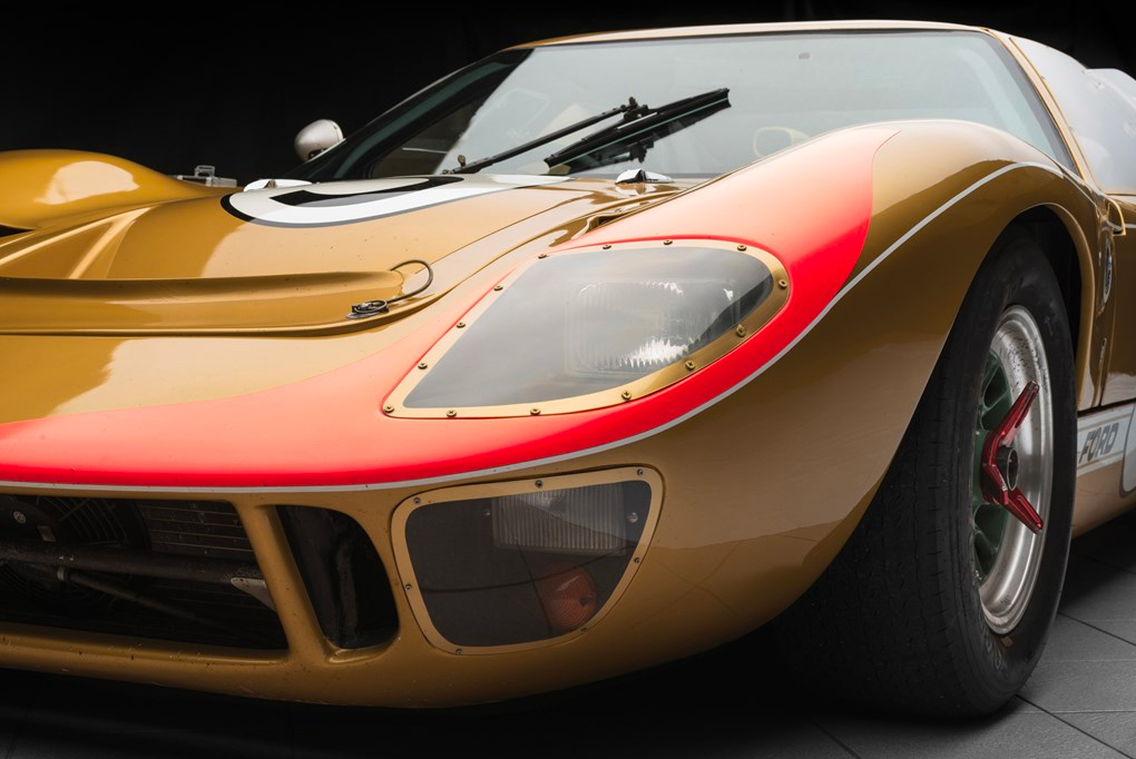 ford-gt40-gold-rm-sothebys-auction-031.jpg