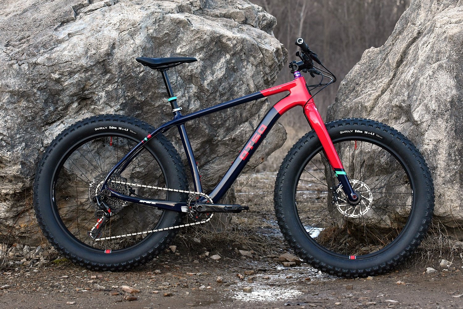 OTSO VOYTEK - custom built fat bike in Canada - by RideFATbikes.ca.jpg