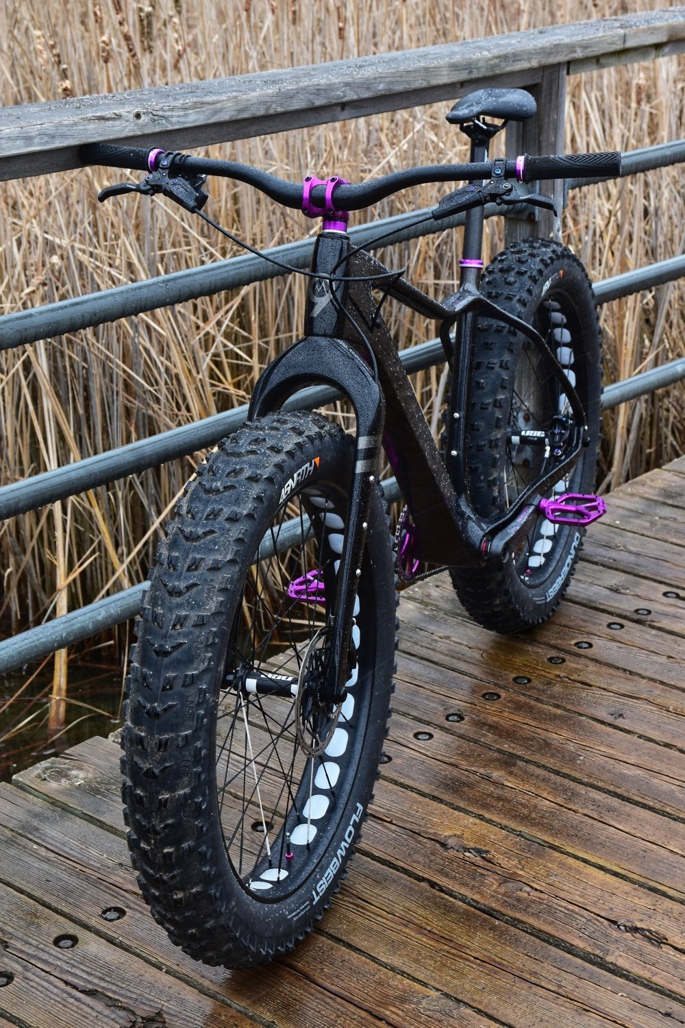 For Sale - RideFATbikes.ca - 907 9zero7 LYNX- Fat bikes in Canada.jpg