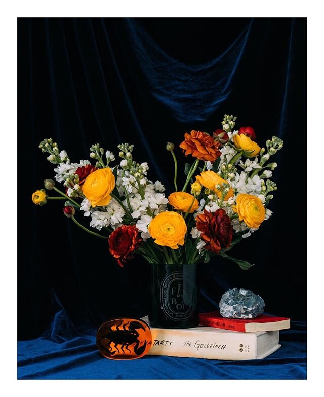 Today in #quarantineart, trying my hand at making still life floral arrangements from @traderjoes flowers. ✨🥀