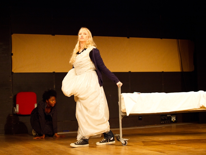 Rovimbo Govera and Rebecca Kiser / Roundhouse workshop, London, 2012