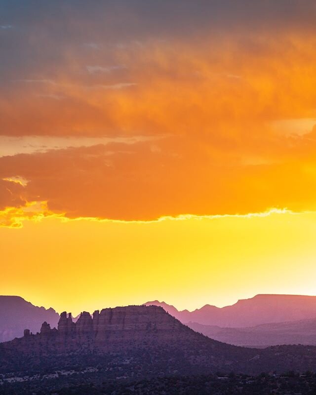 💜 🏜️ Spring calls for Sedona sunsets 🏜️ 💜⠀
#furtherphotoexpeditions #travelphotoworkshop #photographyworkshop