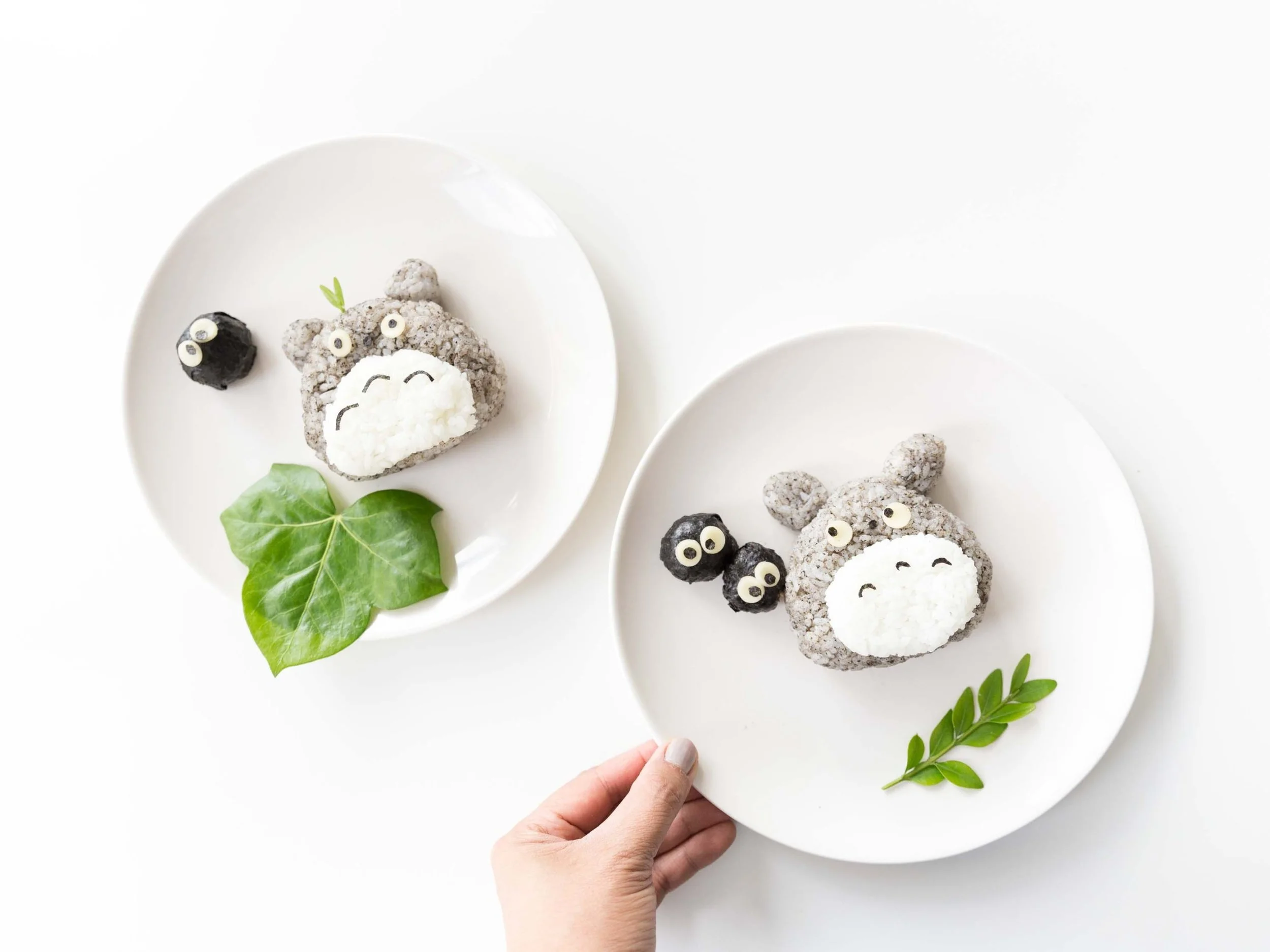 how_to_make_totoro_rice_cake_food_styling.jpg