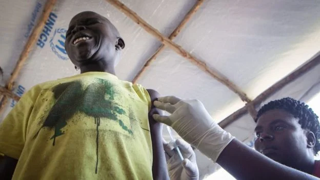 In the settlement, the arriving refugees receive medical assistance