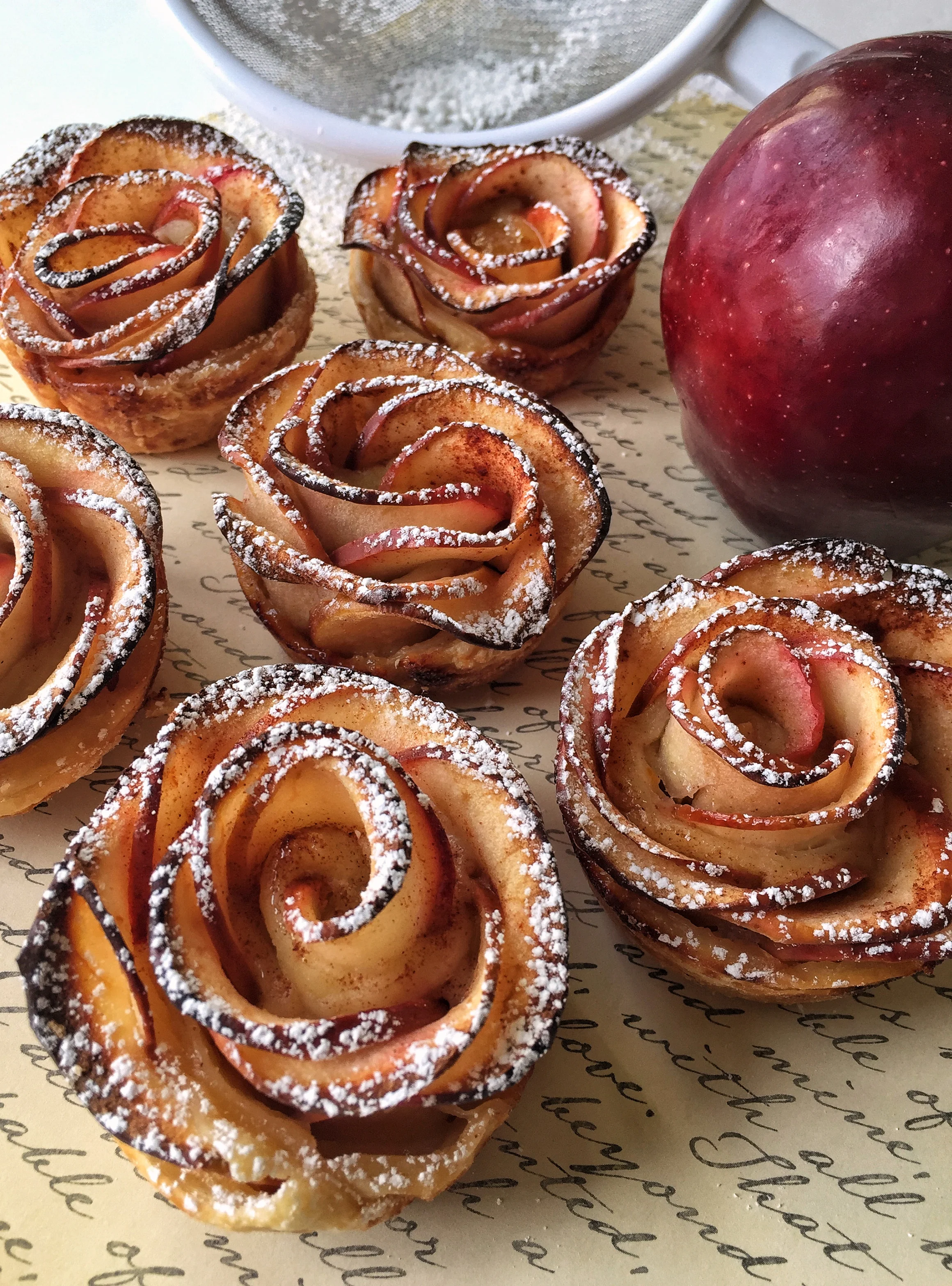 APPLE ROSES
