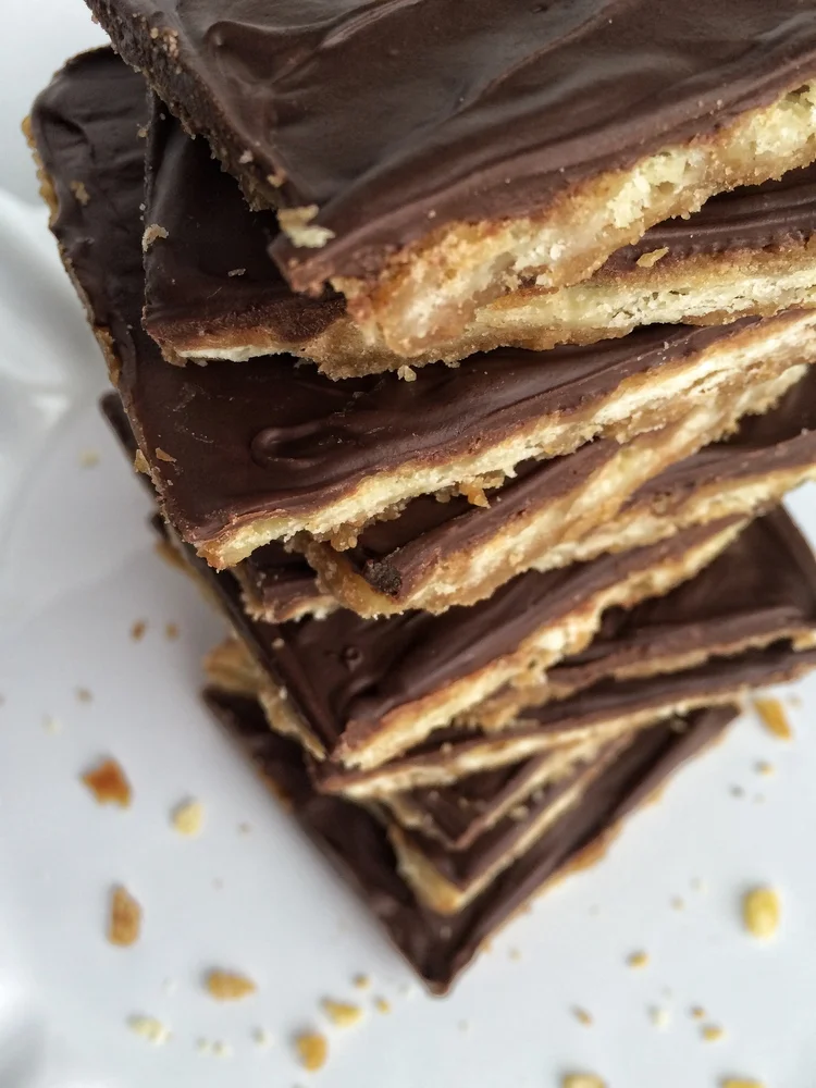 SALTINE TOFFEE BARS
