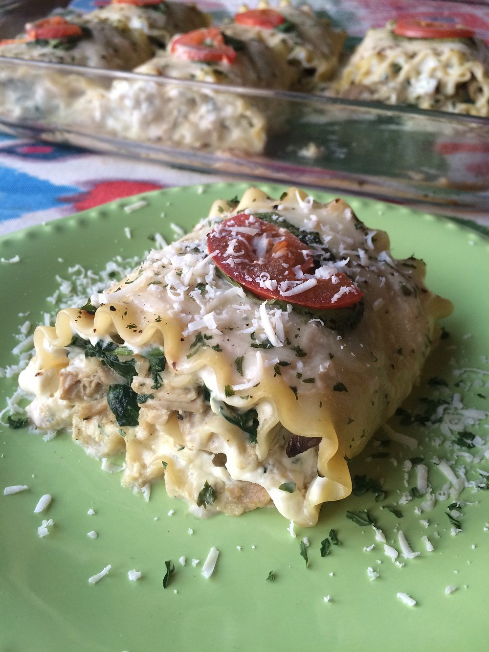 CHICKEN ALFREDO ROLL-UPS