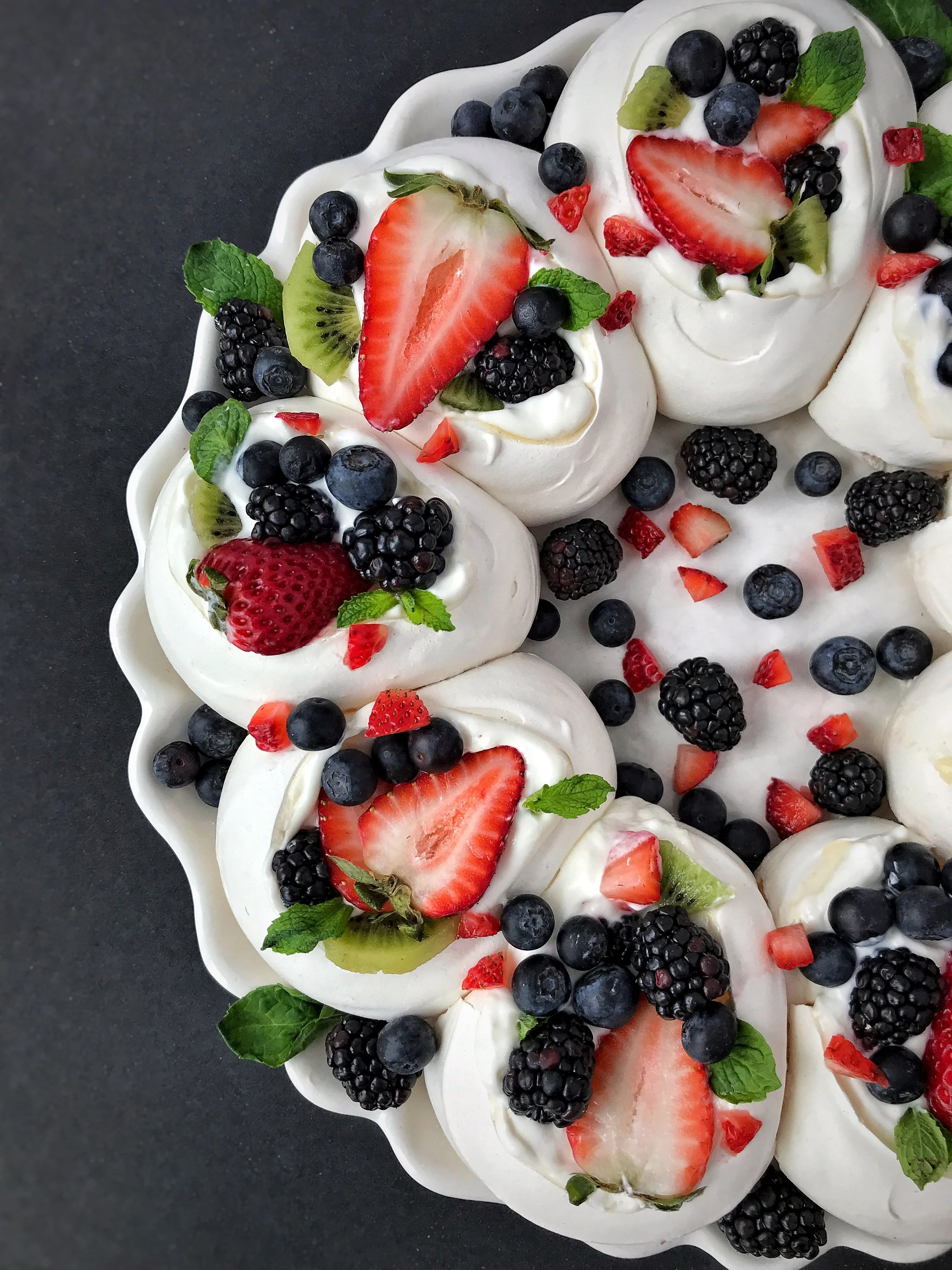 PAVLOVA WREATH