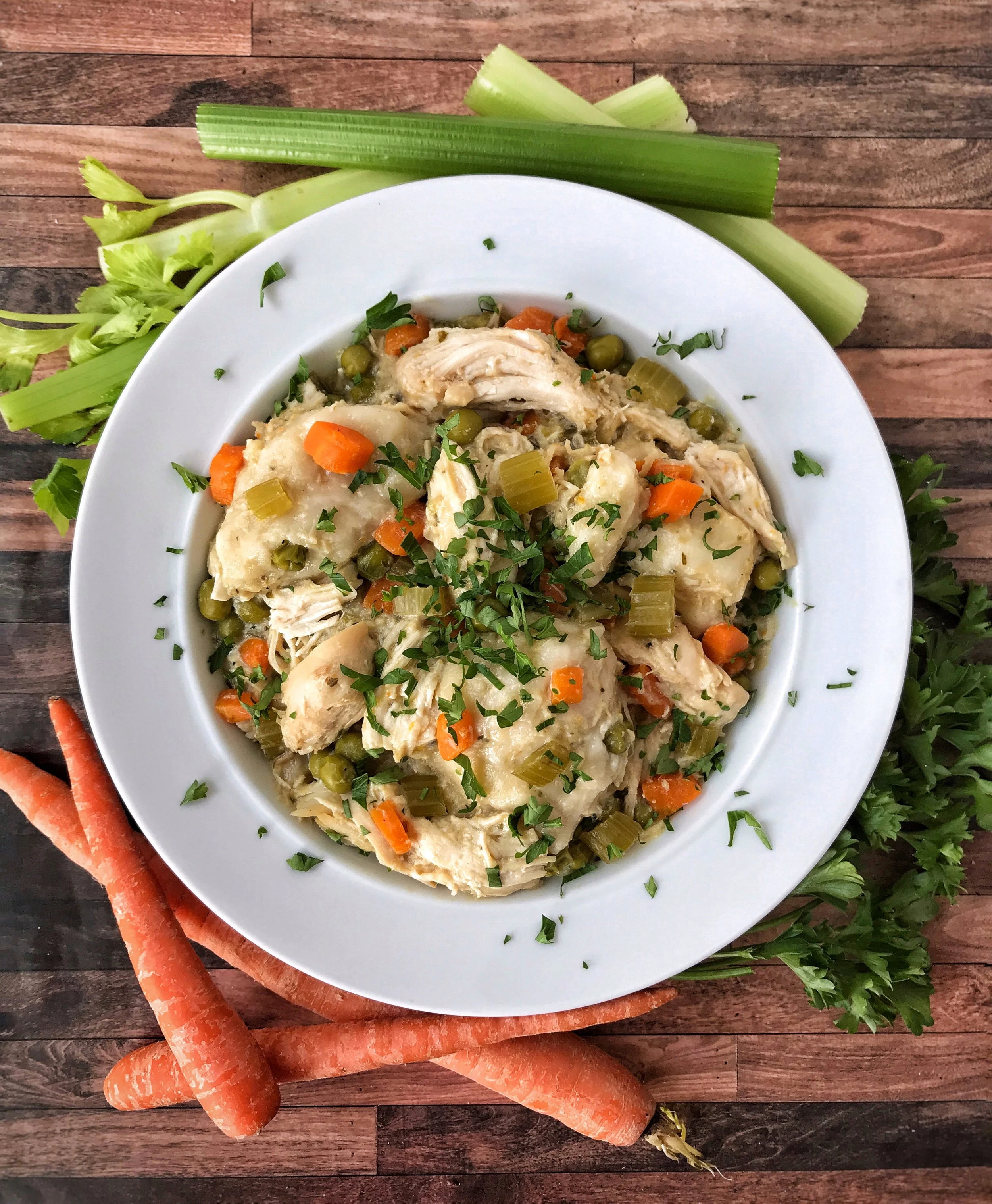 SLOW COOKER CHICKEN AND DUMPLINGS