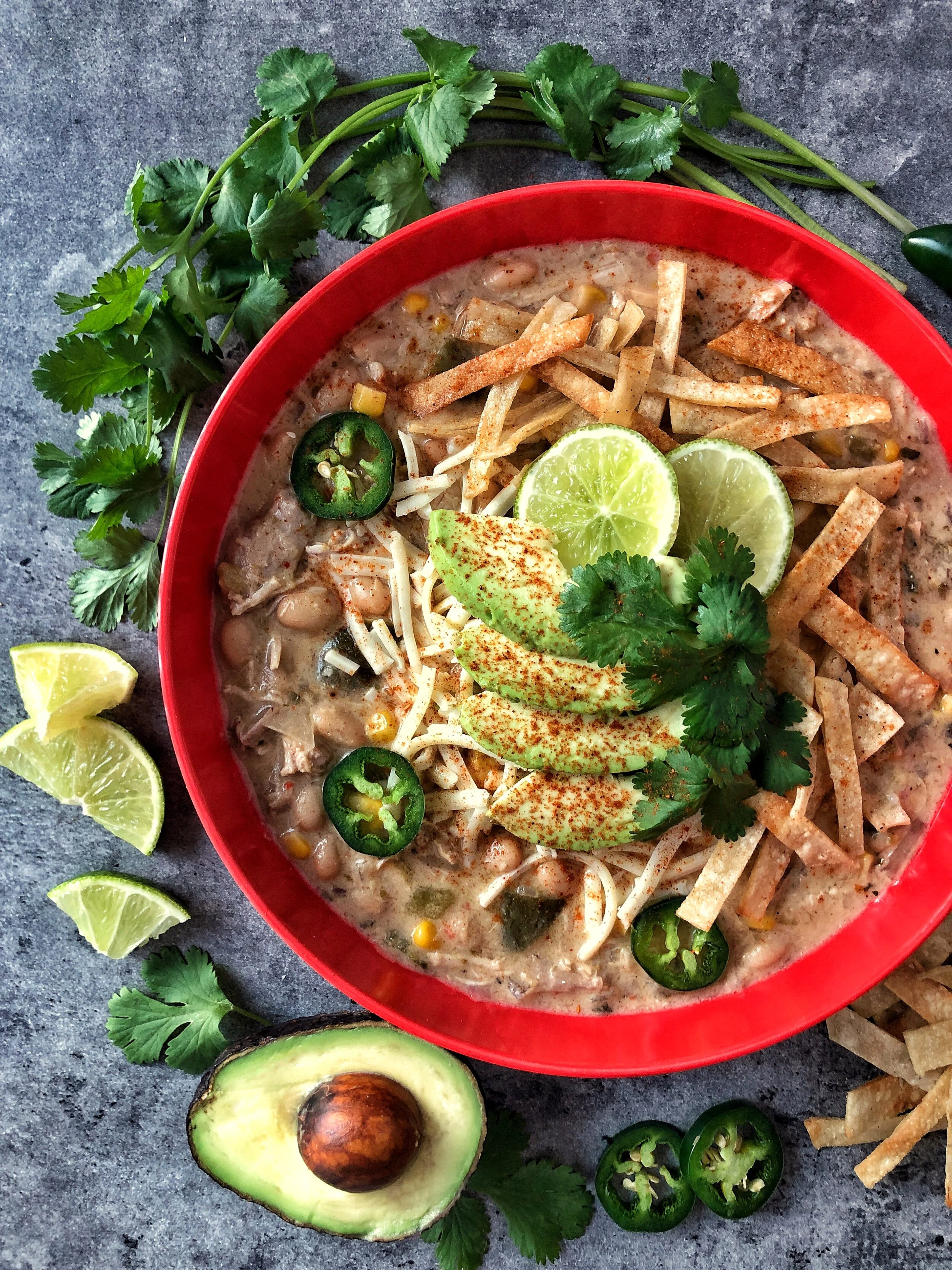 SLOW COOKER WHITE BEAN CHICKEN CHILI