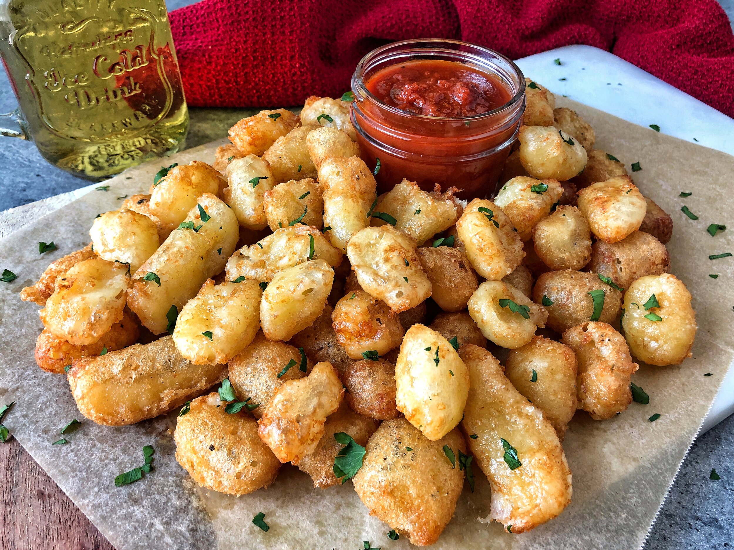 What Are Cheese Curds and How to Enjoy Them
