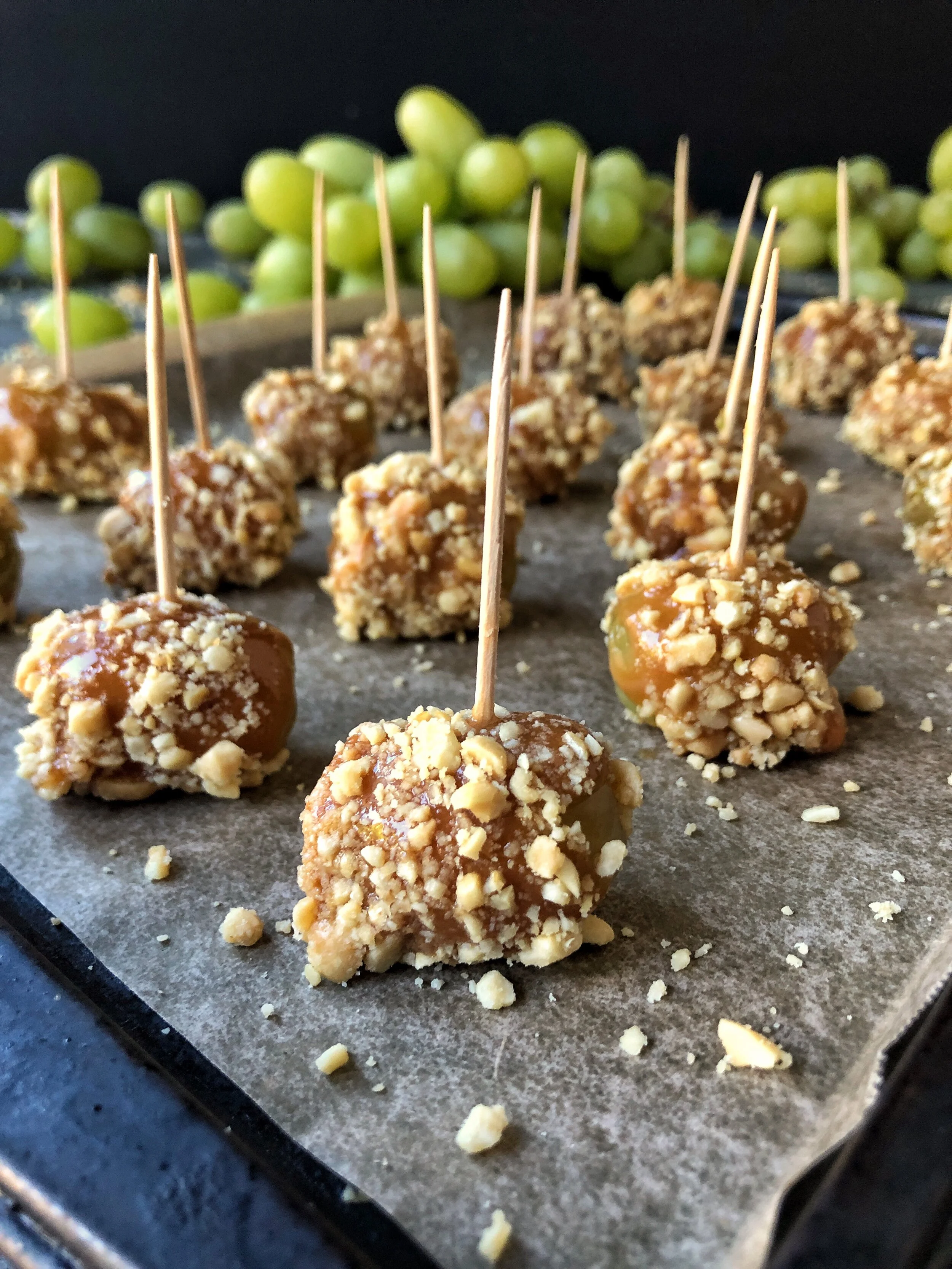 BOOZY CARAMEL GRAPES