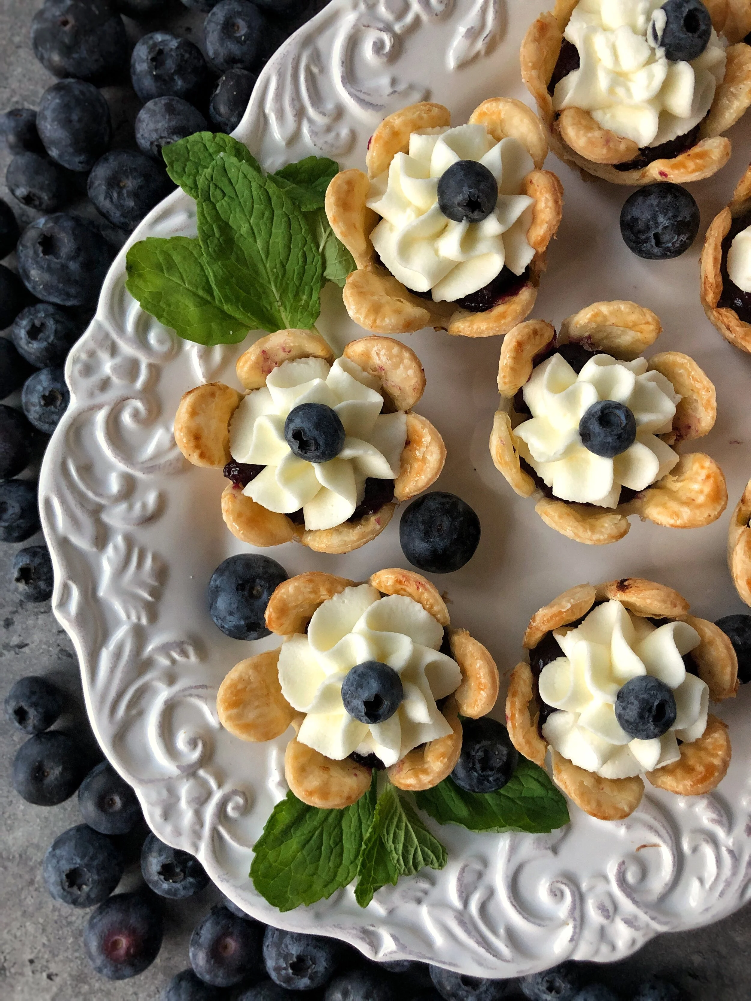 BLUEBERRY MINI PIES