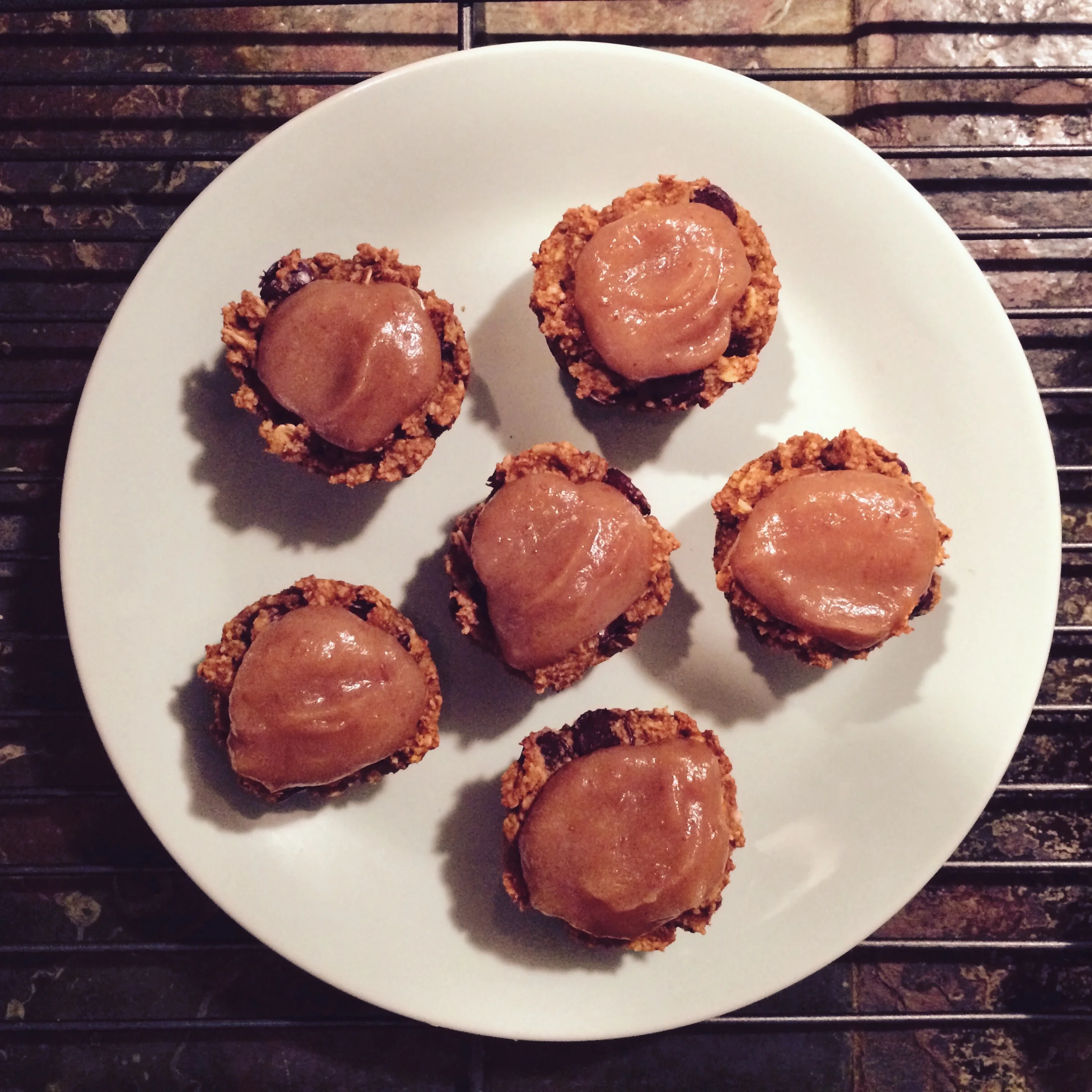MINI PUMPKIN BLACK CURRANT MUFFINS WITH PINK SEA–SALTED CARAMEL //