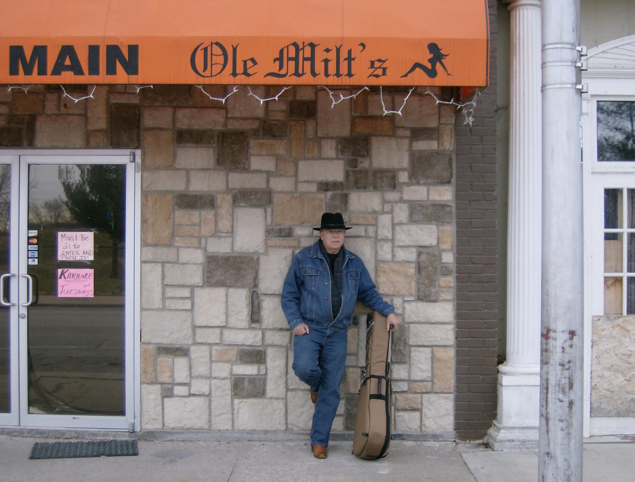 Honey Folk House Concerts with Mike Presler