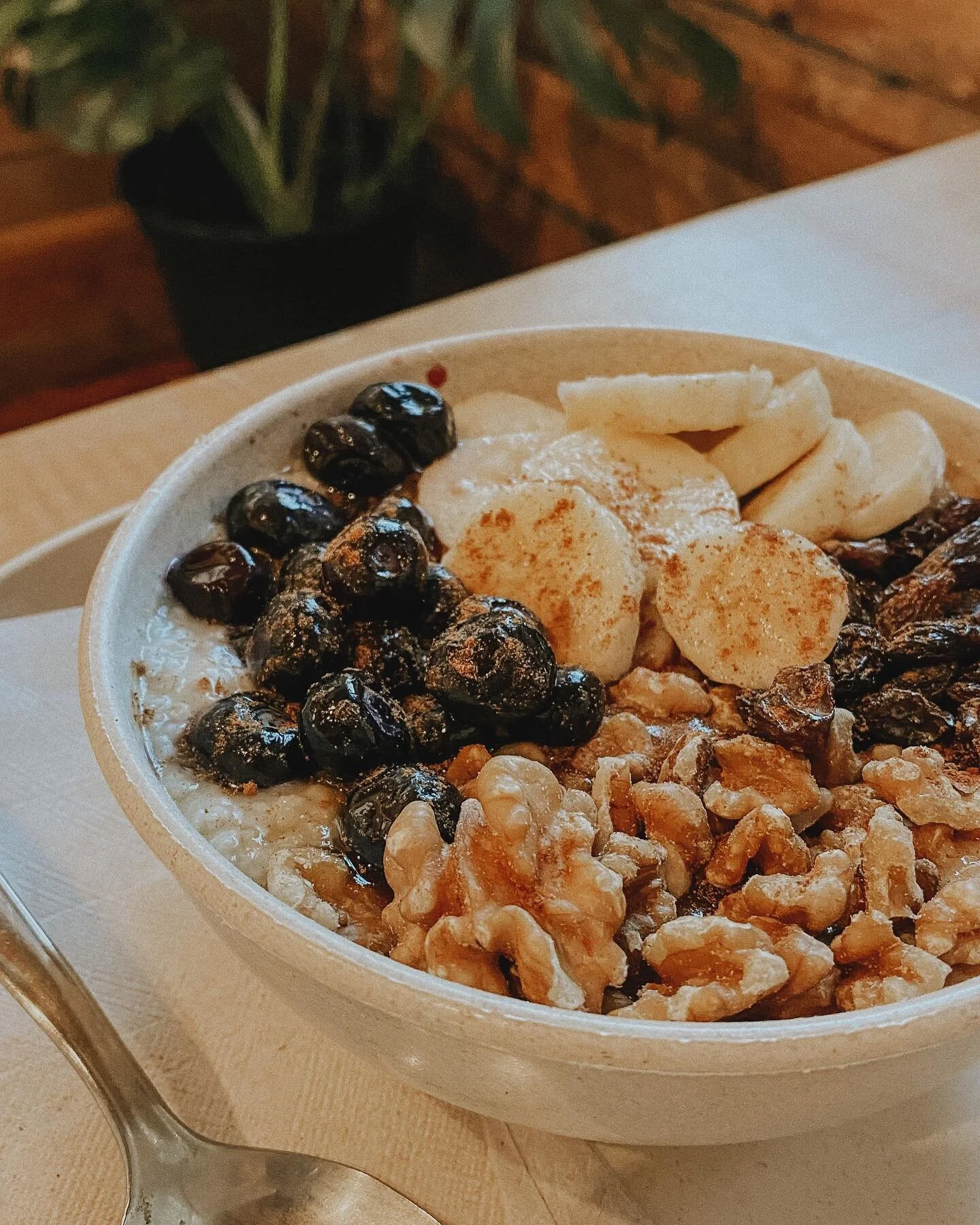 You asked for it, so we brought it back! Oatmeal is officially on the menu again! It comes with, butter, cinnamon and brown sugar &amp; additional toppings are available so you can customize your bowl however you want! 
We&rsquo;ll see you soon for b