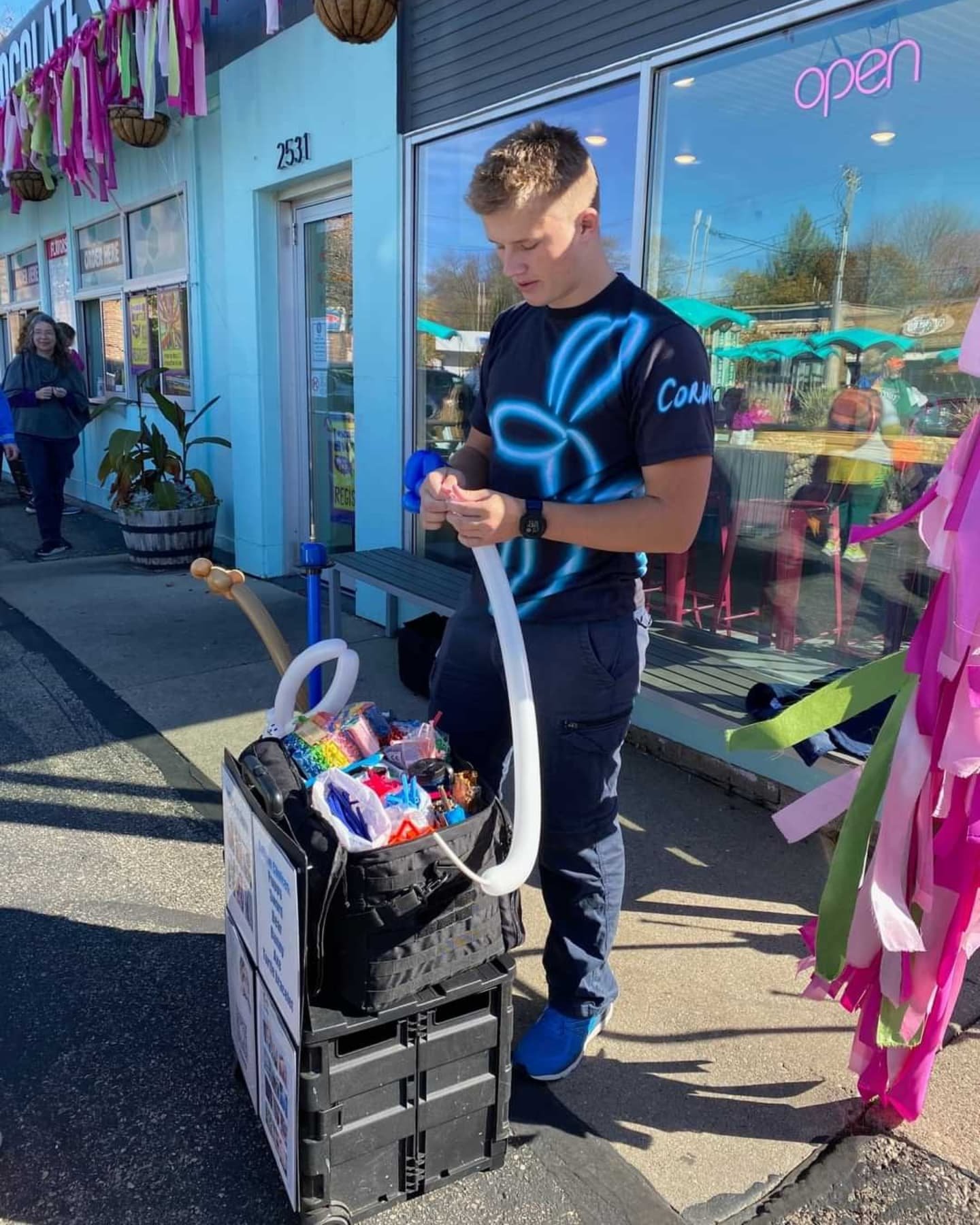 Thanks to all who came out to today's #DogCostumeParade on #MonroeStreet! So many cute pups with their humans, and many amazing spectators! Thanks to @chocolateshoppeicecream and @madcatmadison for your support. Proceeds from tickets went to @dchsgiv