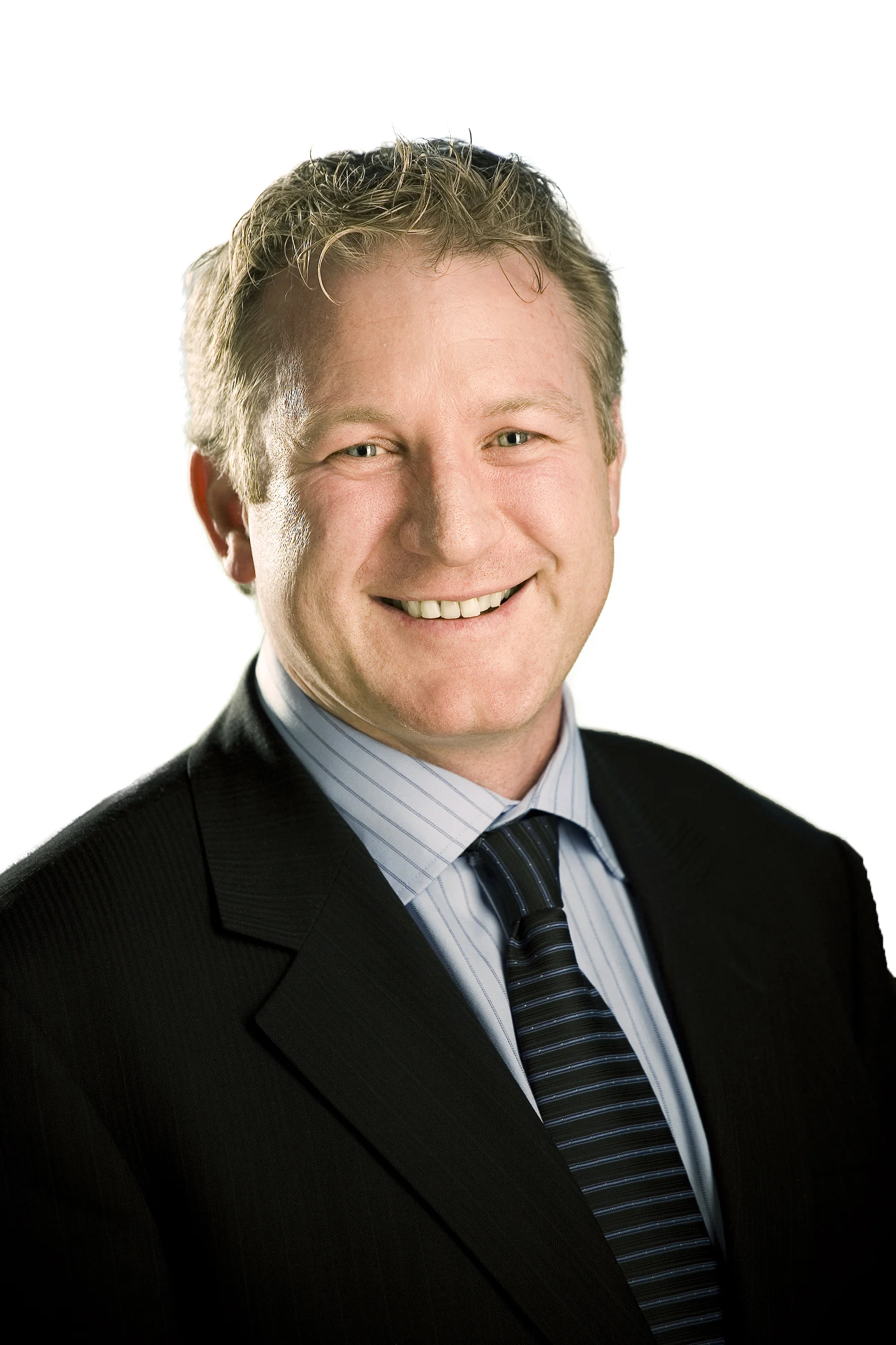 Geoff Hogg Group Executive Operations Geoff Hogg has more than 20 years of operational casino experience at a senior executive level. Geoff is Managing Director Queensland for The Star Entertainment Group. His portfolio includes The Star Gold Coast (formerly Jupiters Gold Coast) located in Broadbeach, the Sheraton Grand Mirage Resort situated in Main Beach, Treasury Brisbane, and the Queen’s Wharf Brisbane integrated resort development currently being built in Brisbane’s CBD. On behalf of the Queensland Government, The Star Entertainment Group also manages the Gold Coast Convention and Exhibition Centre. Prior to commencing with The Star Entertainment Group in 2008, Geoff worked with the SKYCITY Entertainment Group for more than 13 years in a number of senior management roles across their New Zealand properties. Geoff is an active participant in the Queensland business community and in particular, the tourism and entertainment industry. He is a member of the Responsible Gambling Advisory Committee, a director on the National Retail Association, and a governor of the American Chamber of Commerce Queensland Council. Geoff was recently appointed as a Director on the Broadbeach Alliance (Gold Coast).