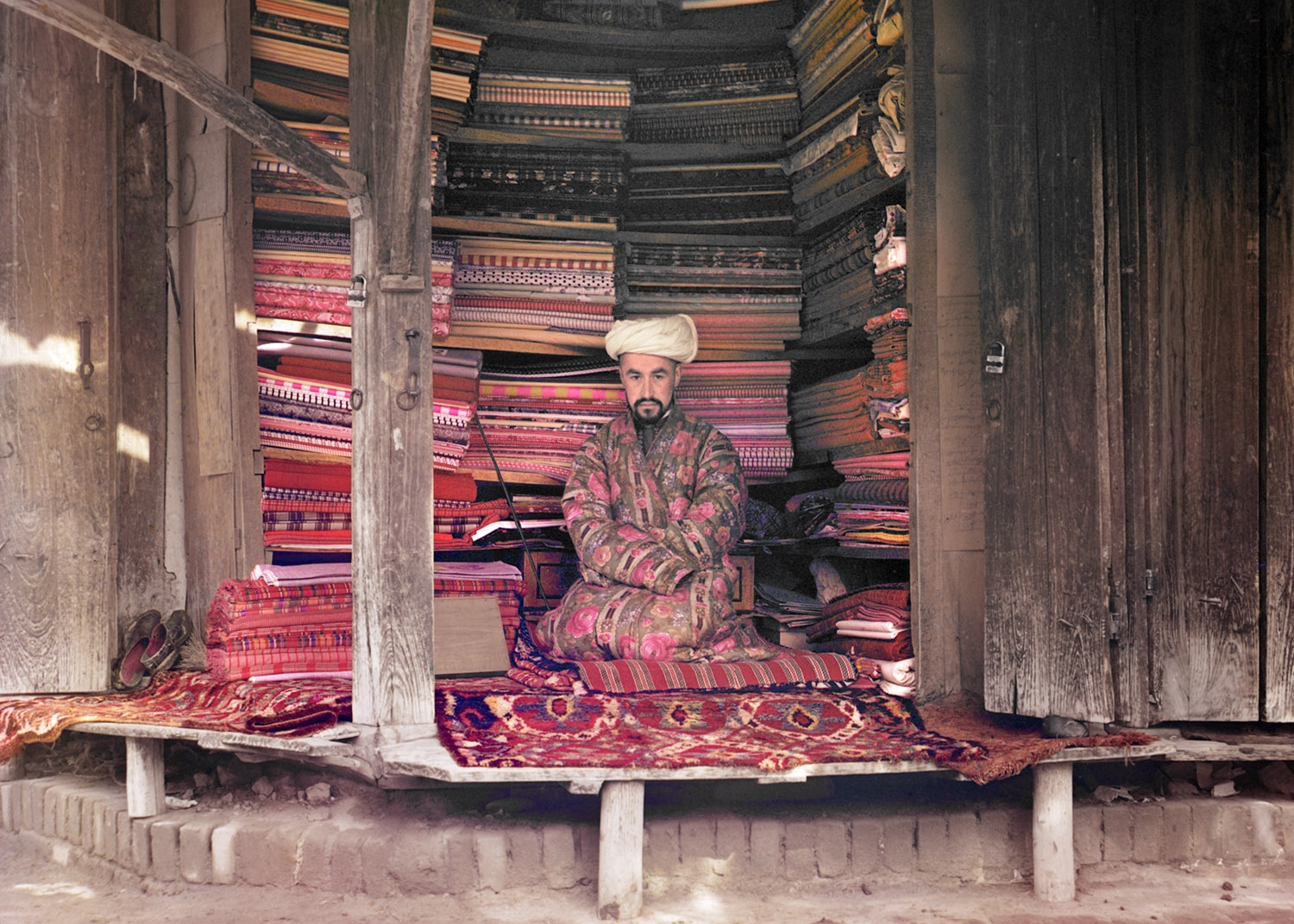 julkhyrs rug.jpg