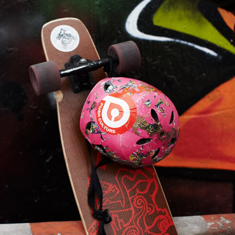onken_120316BustinSkateGirls_680.jpg