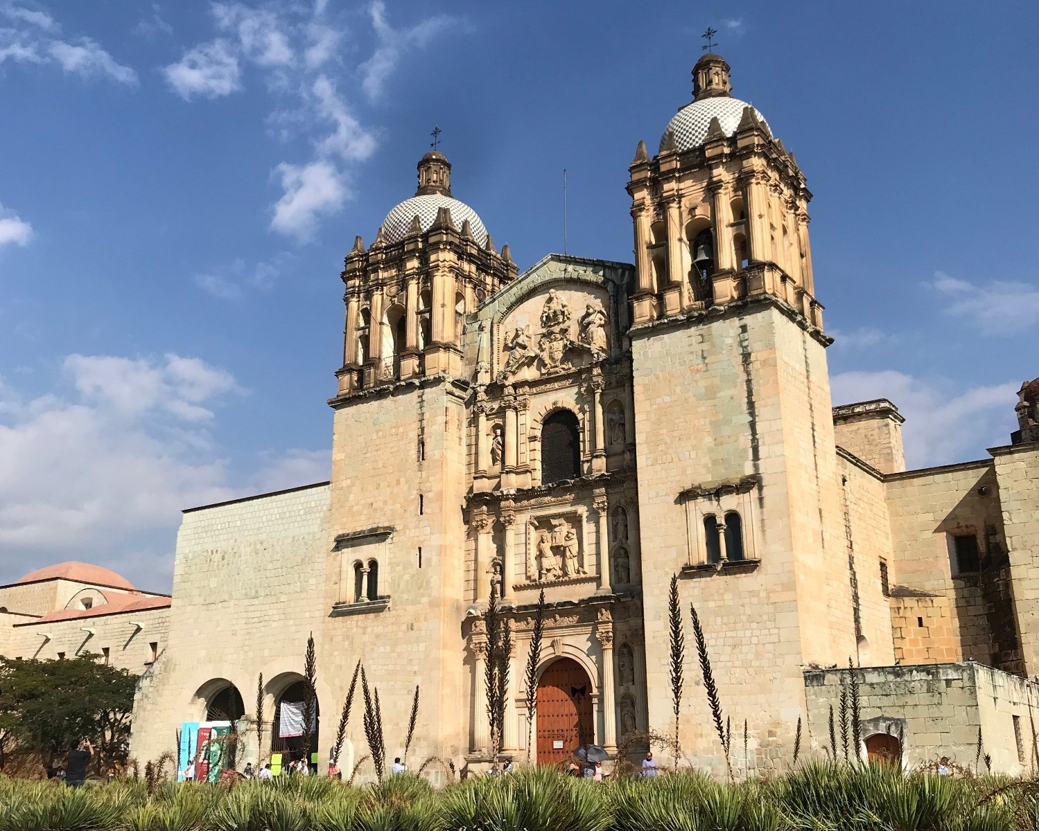 Templo de Santo Domingo in Oaxaca City-walking food tour in Oaxaca Club Tengo Hambre