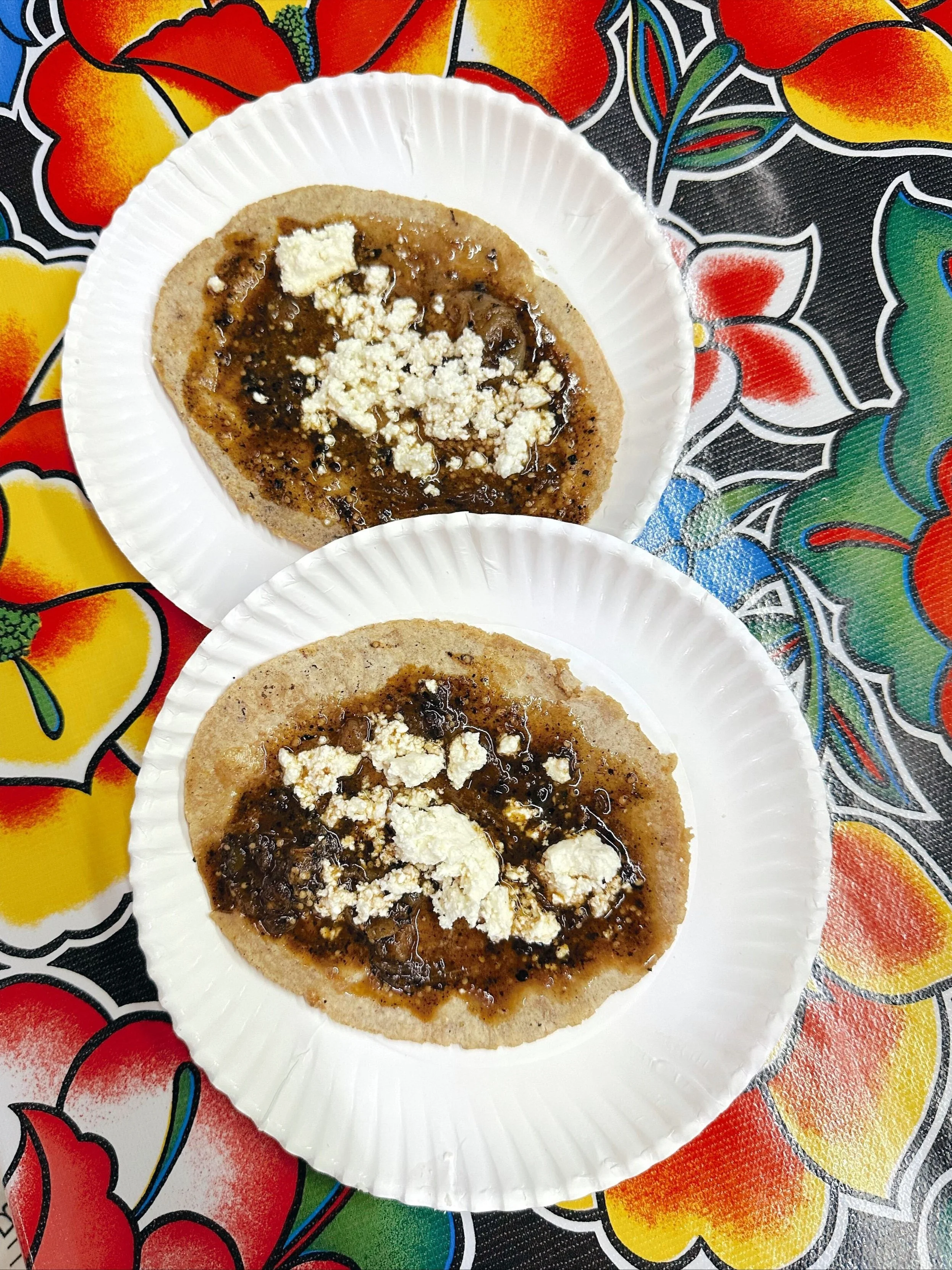 Memelas in Oaxaca City-walking food tour in Oaxaca Club Tengo Hambre