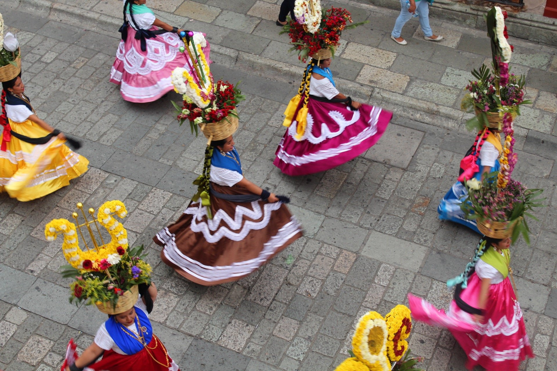 Calenda in the Centro Histórico of Oaxaca City-walking food tour in Oaxaca Club Tengo Hambre