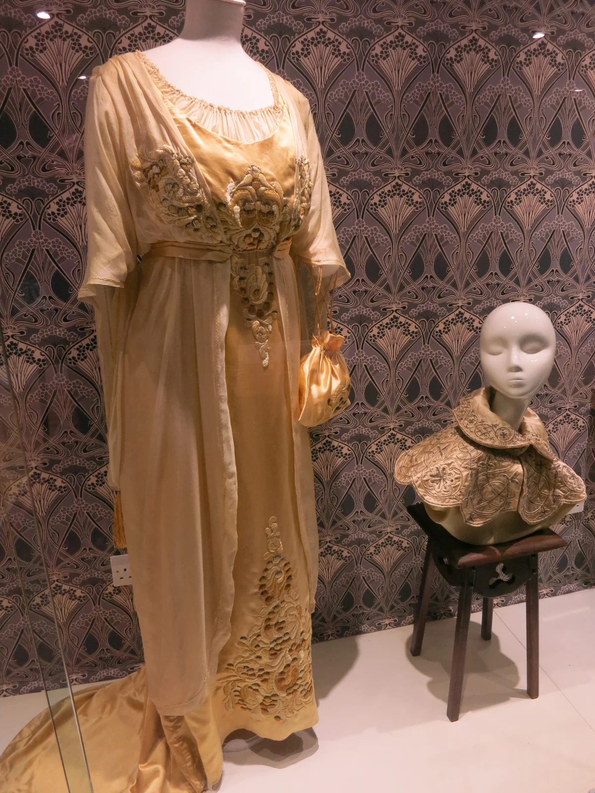 Liberty in Fashion exhibition at the Fashion & Textile Museum, Bermondsey, London 2015. These two exhibits are a c1910 afternoon dress and an 1895 collar