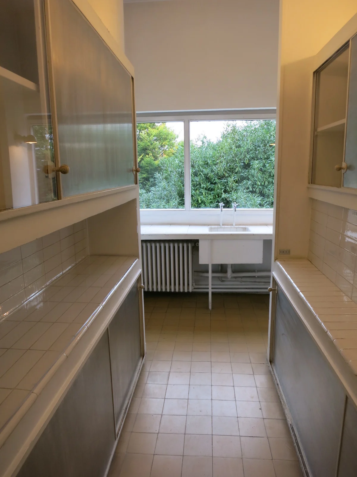 La Villa Savoye, Poissy, France. Designed by Le Corbusier and Pierre Jeanneret in 1928