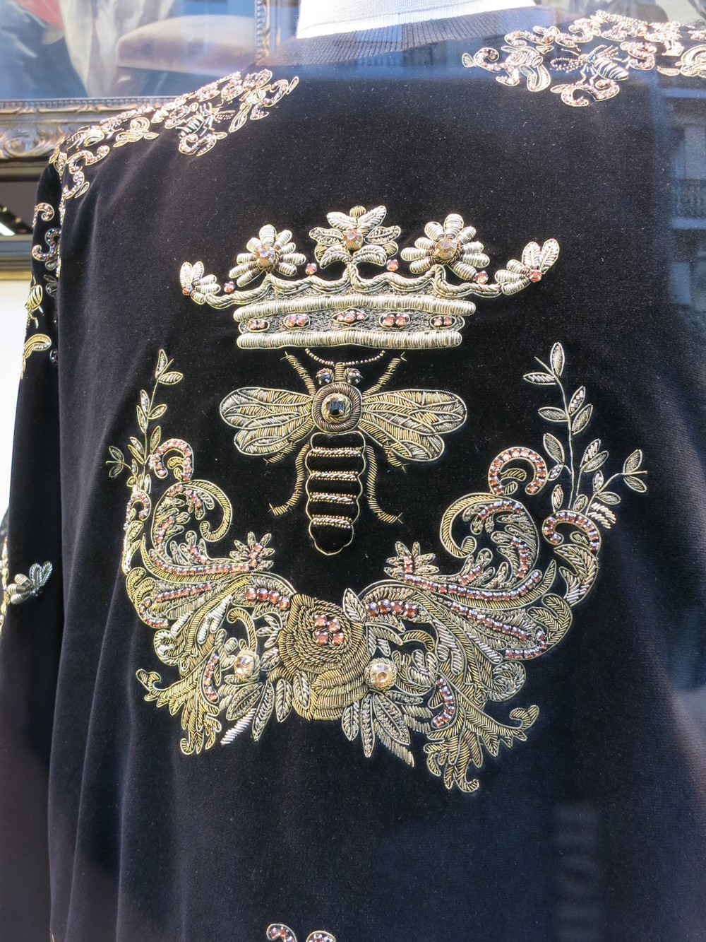 Dolce & Gabbana's 'love affair' with goldwork embroidery! — Mary Brown Designs Dolce & Gabbana's 'love affair' with goldwork embroidery! — Mary Brown Designs