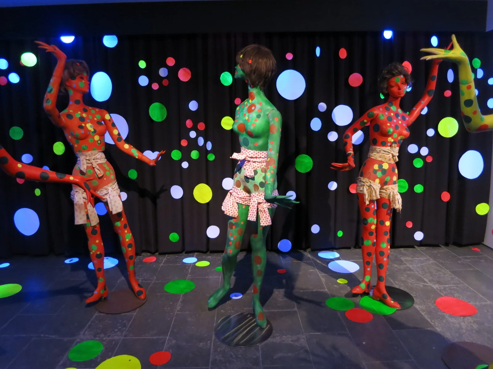 Yayoi Kusama's 'Polka Dot Love Room' 1967/2015