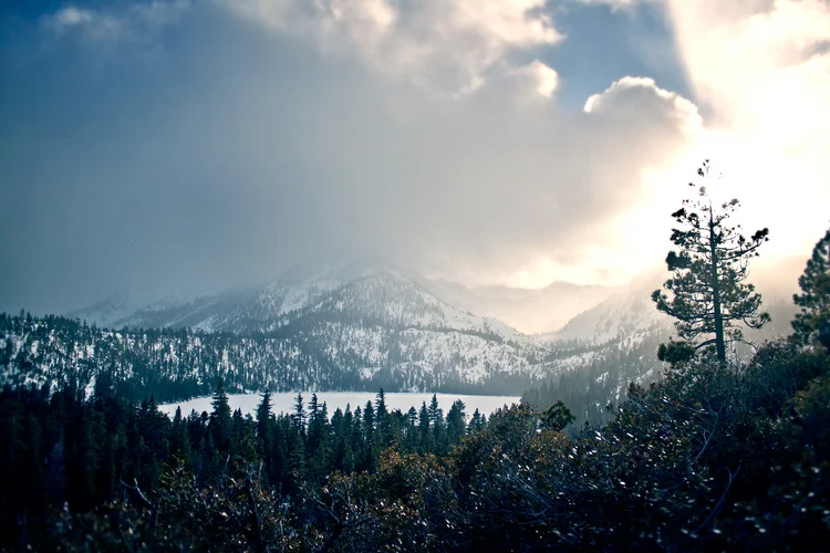 Frozen-Lake_2092.jpg