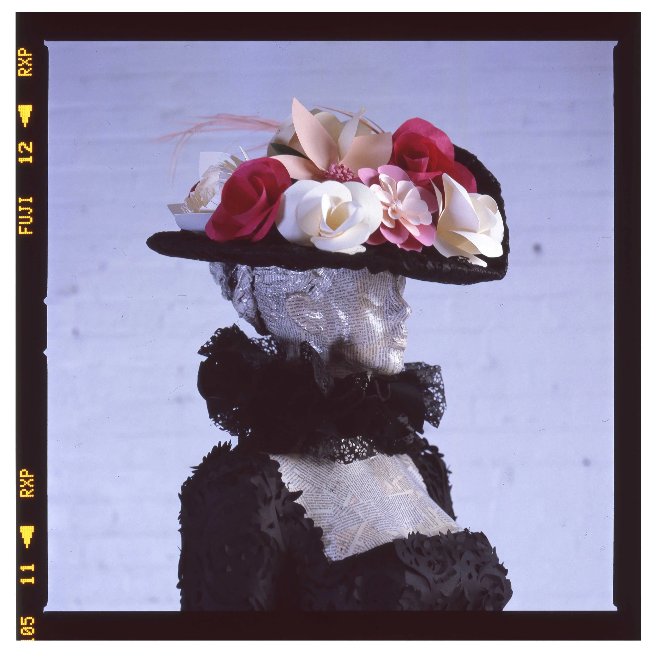 RUFFIAN Paper Dress May 2010, Photo: David Zuckerman