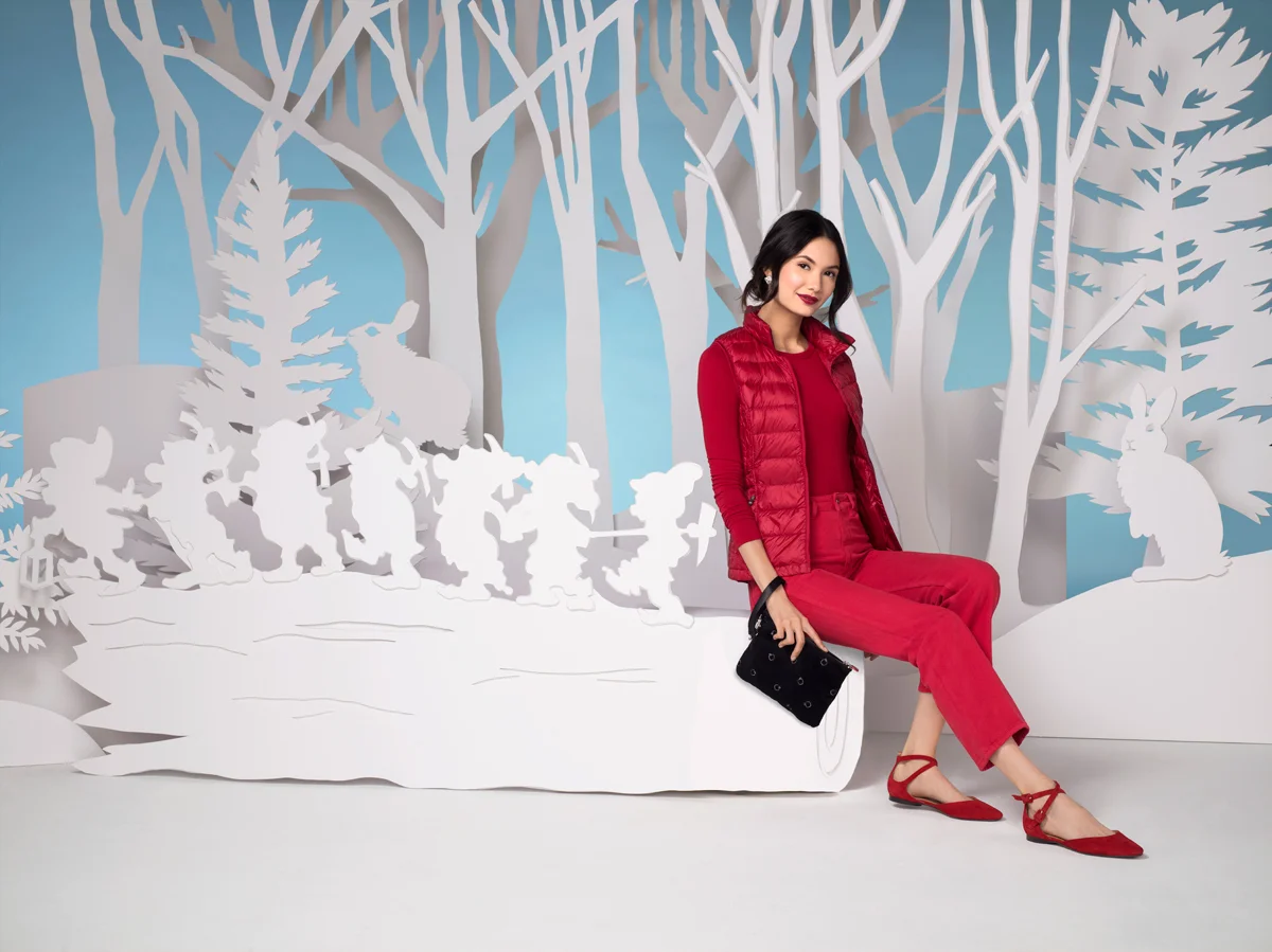KIPLING x Disney Snow White Holiday 2017, Photo Jason Kim
